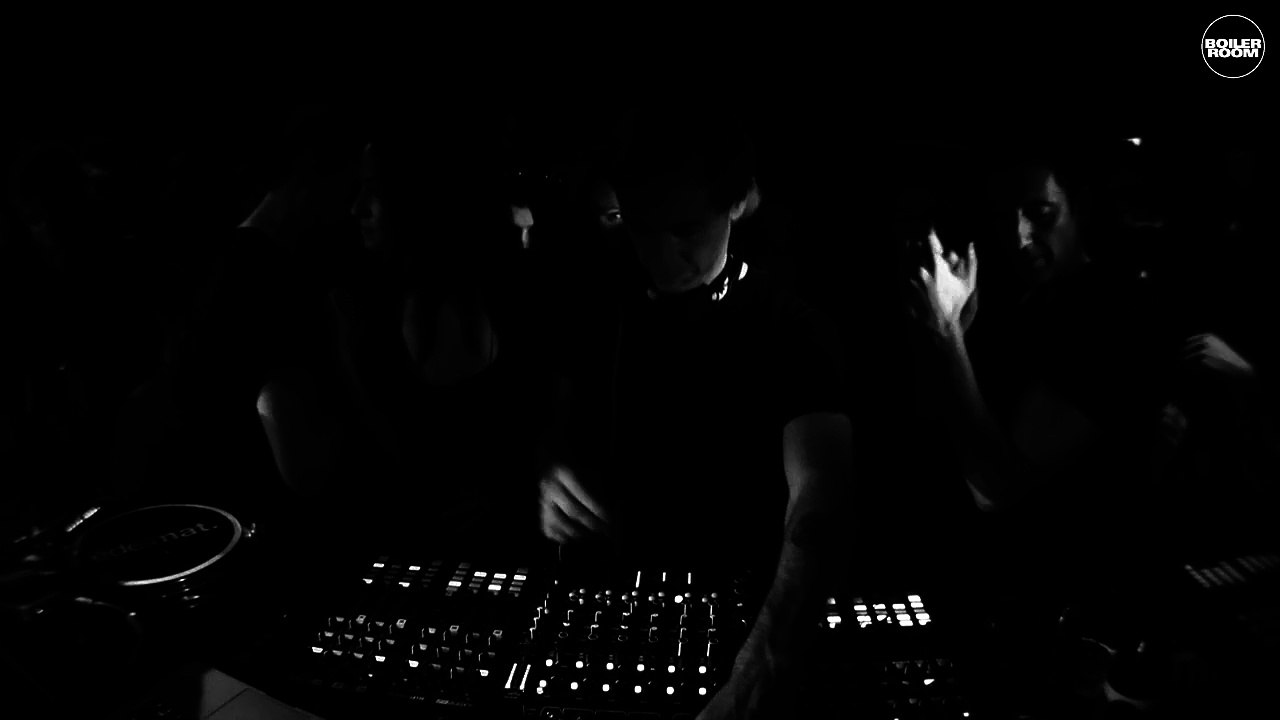 MODEL 1 Mixer Richie Hawtin you make me want one so bad!