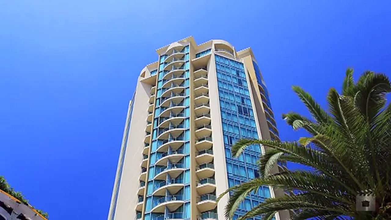 1907/1908 Legends 25 Laycock Street  Surfers Paradise by Michele Hayton