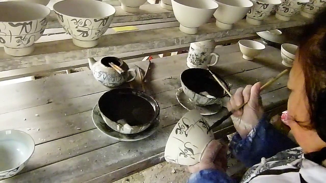 勁新旅遊  2013 12 26      參觀 江西  景德鎮官窯  老師傅 彩繪工藝示範