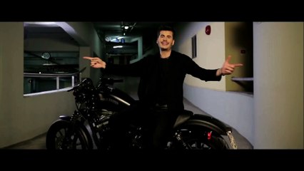 ΓΛ| Γιώργος Λαζαράκης - Μ' ένα σου φιλί   | (Official ᴴᴰvideo clip)  Greek- face