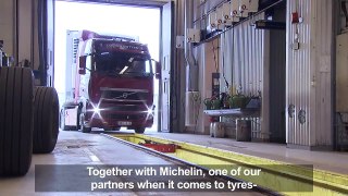 Volvo Trucks - Test shows that simple measures can cut fuel cost by 15 percent