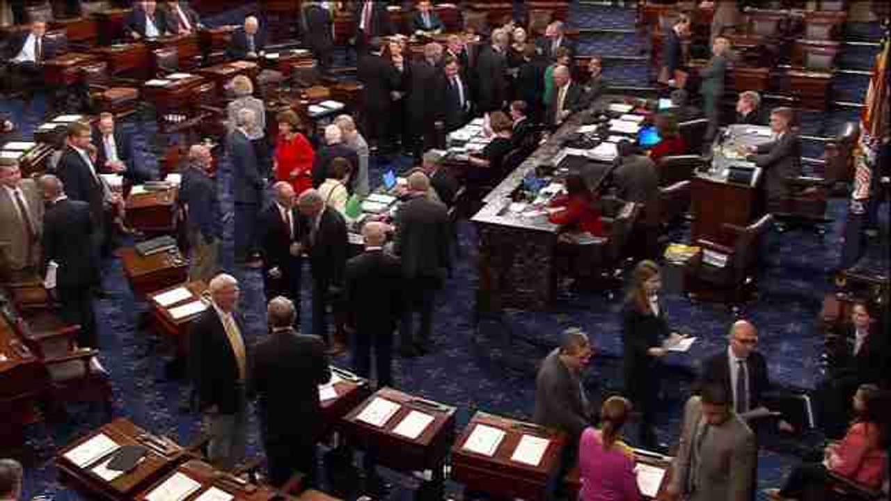 Senado de EEUU rechaza aumentar control sobre armas tras matanza de Orlando