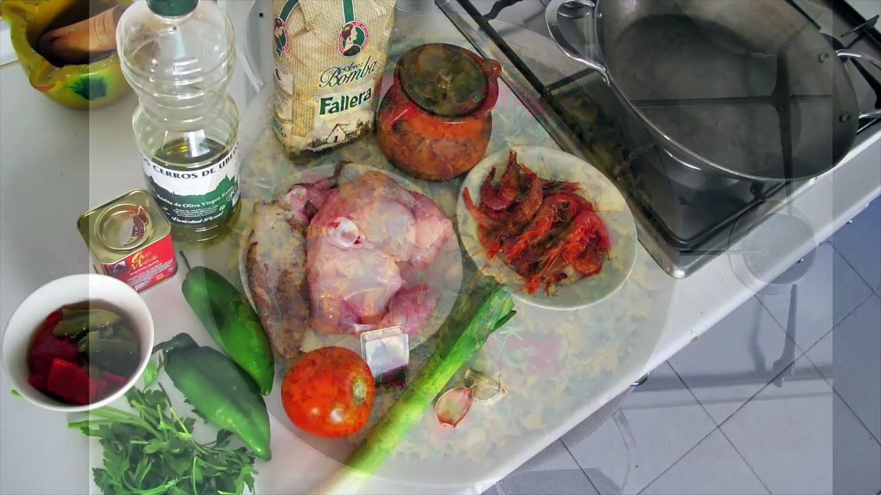 Homemade Seafood Paella / Arroz con mariscos (English subs.)