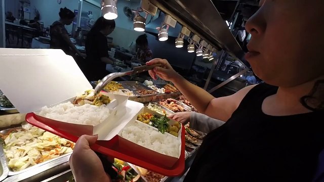 Taiwan Trip: Episode 4 - MORE Stinky Tofu and Food