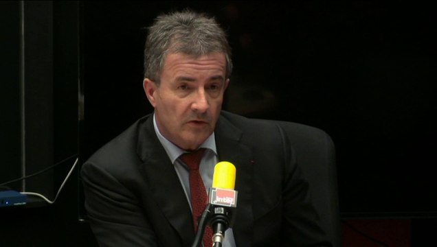 Philippe Brassac,DG du crédit agricole: l'échange automatique d'informations ,c'est la transparence que nous devons à tous