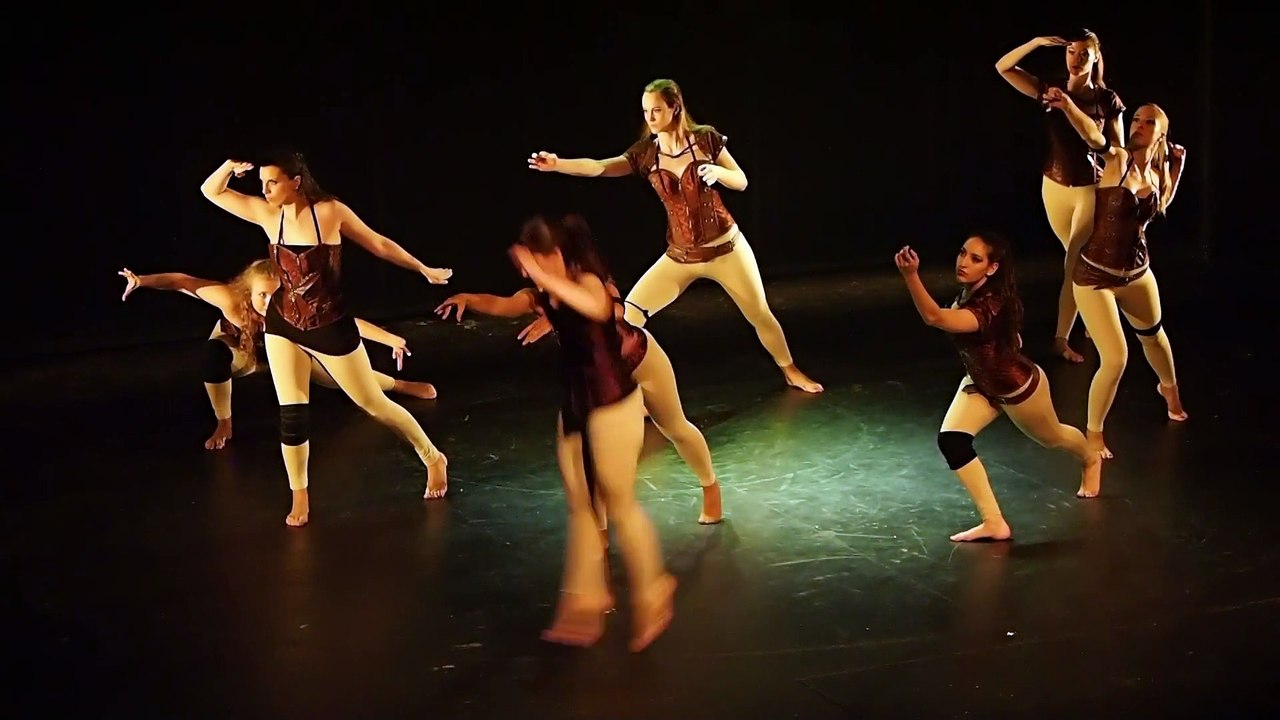 THE MAGIC BOOK Les super héros