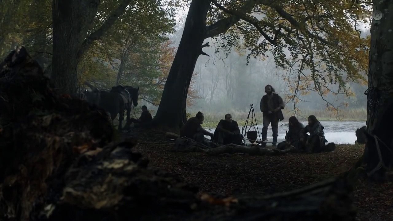 Game of Thrones - Brotherhood and The Hound 'We need good men to help us. '