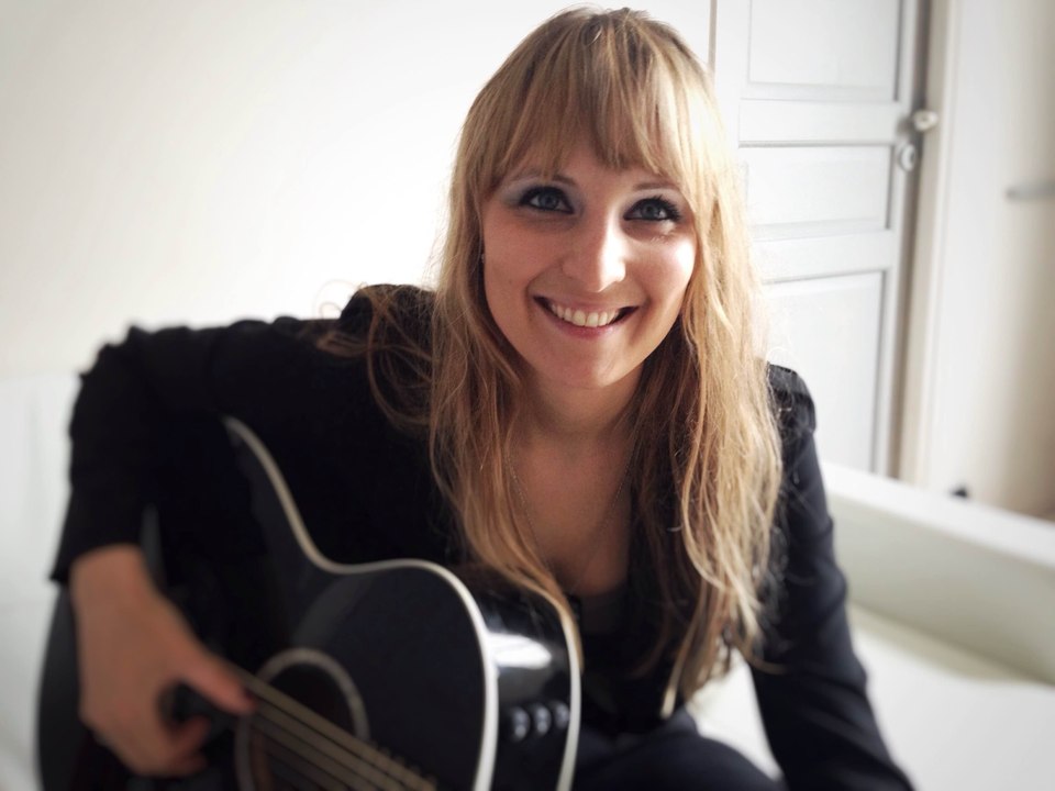 En Direct de la Fête de la Musique à Vincennes avec Emy Taliana dans les coulisses de la musique