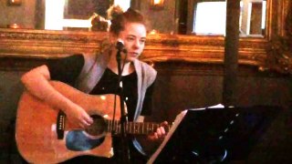 Roxy Searle - Counting on Heartbeats (Live at The Crown and Anchor, Chiswick, London - 12/6/15)