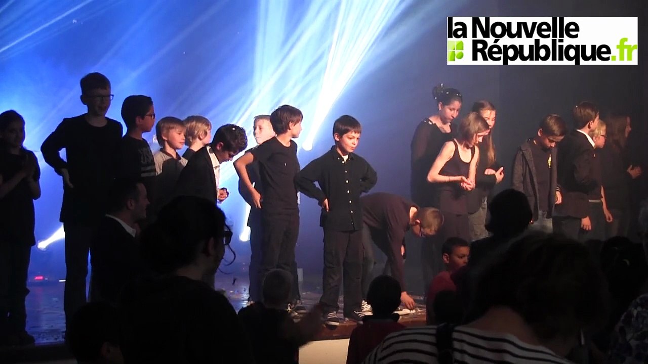 VIDEO. Loir-et-Cher : la magie souffle sur les rythmes scolaires à Villebarou