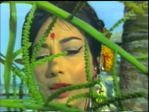 CHHOTE SARKAR (1974) - O Jhuke Jhuke Nainon Wali Aaja Mere Paas - (Mohammed Rafi, Asha Bhosle)