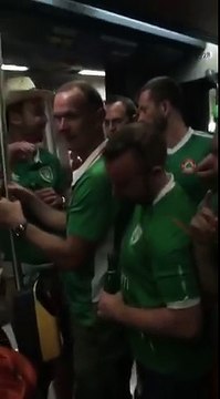 Quand les supporters irlandais chantent une berceuse a un bebe