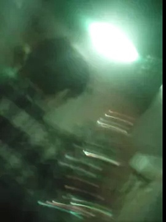 Накрыли стол и подарка от бабы и ждите 2вулога