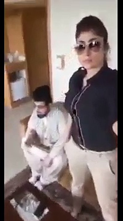 Qandeel Baloch making video with molvi