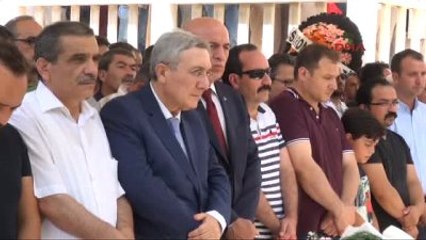 Denizli MHP'li Başkan Yardımcısı ve Eşi Toprağa Verildi