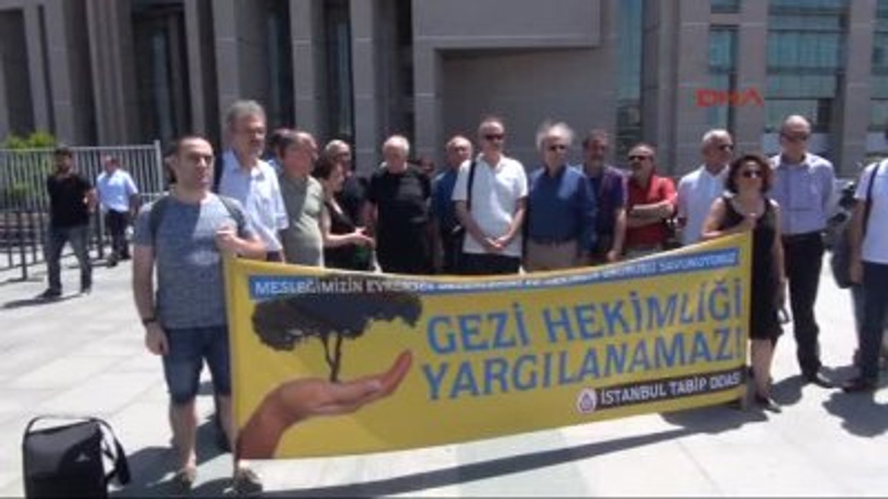 Sağlık Bakanlığı'nın "Gezi'de Sağlık Hizmeti Veren" Doktorlara Açtığı Dava