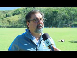 Marco Aurélio Cunha visita a Seleção Feminina Sub-17 em Pinheiral