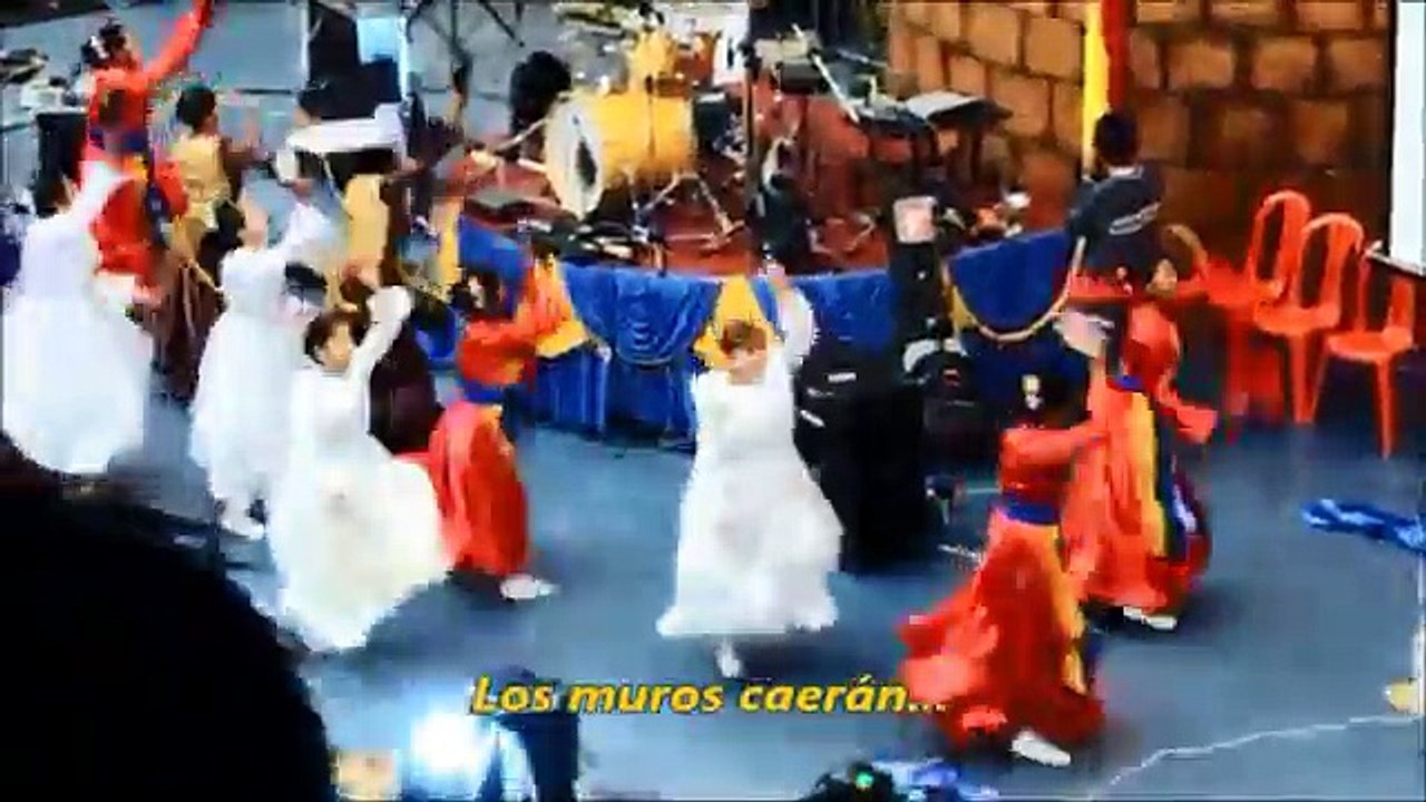 outubro 19, 2013 Miel San Marcos   Los muros caerán legendado