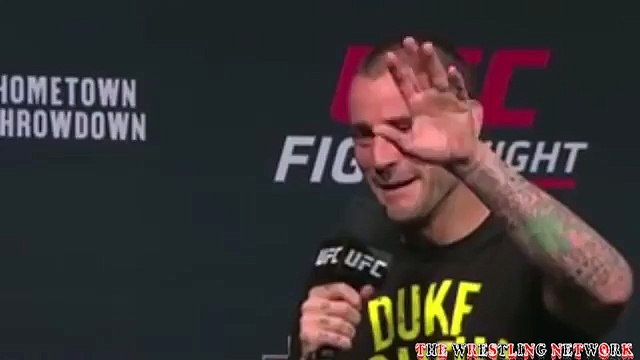 Ufc Fan calls CM Punk out live to his face