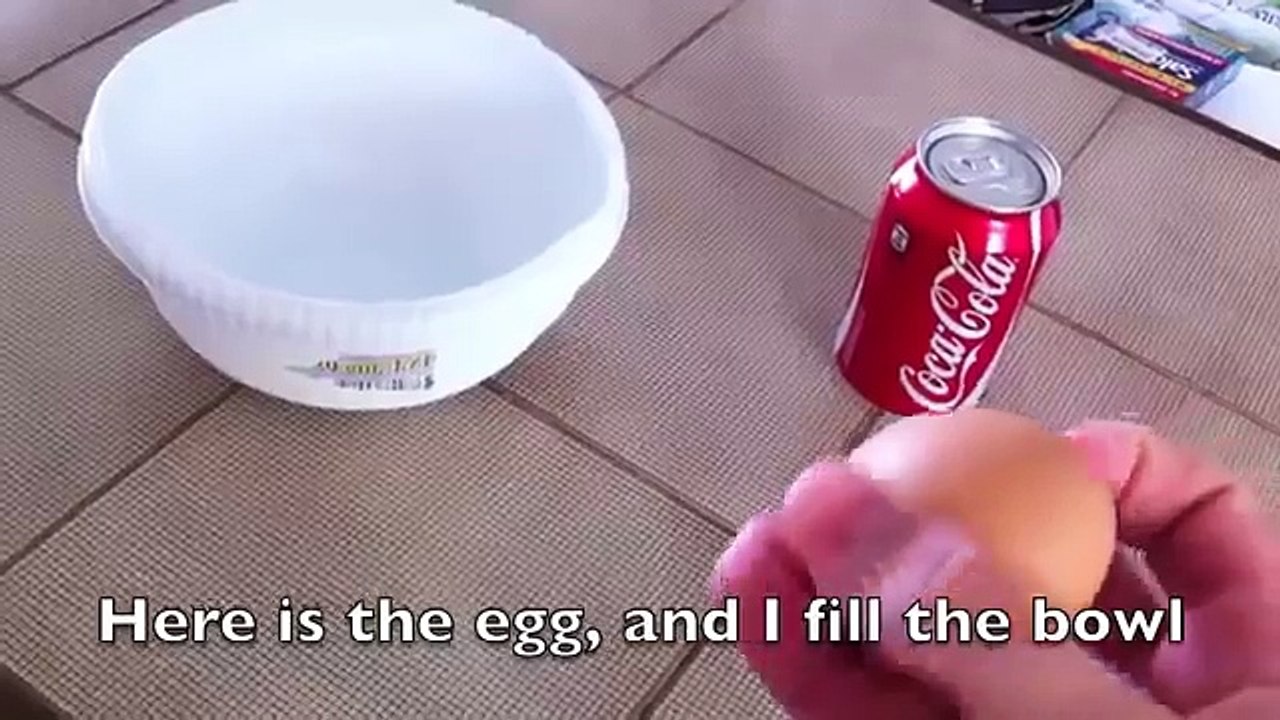 Test Laisser un oeuf dans du Coca-Cola pendant 1 an
