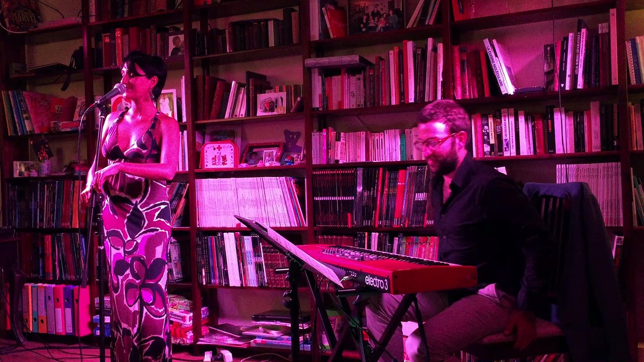 Laura David - House Gig
