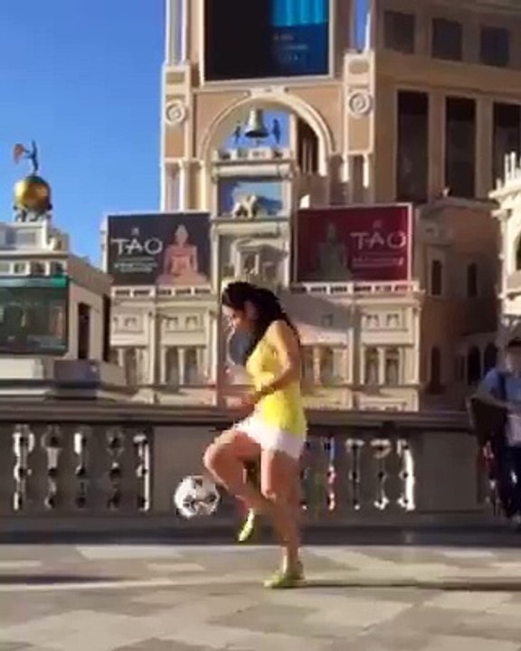 Football Girls - Freestyle
