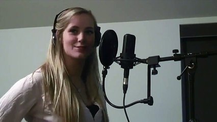 У девушки просто божественный голос!