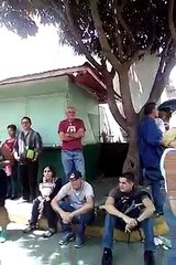 La interminable cola en Macarao para validar firmas