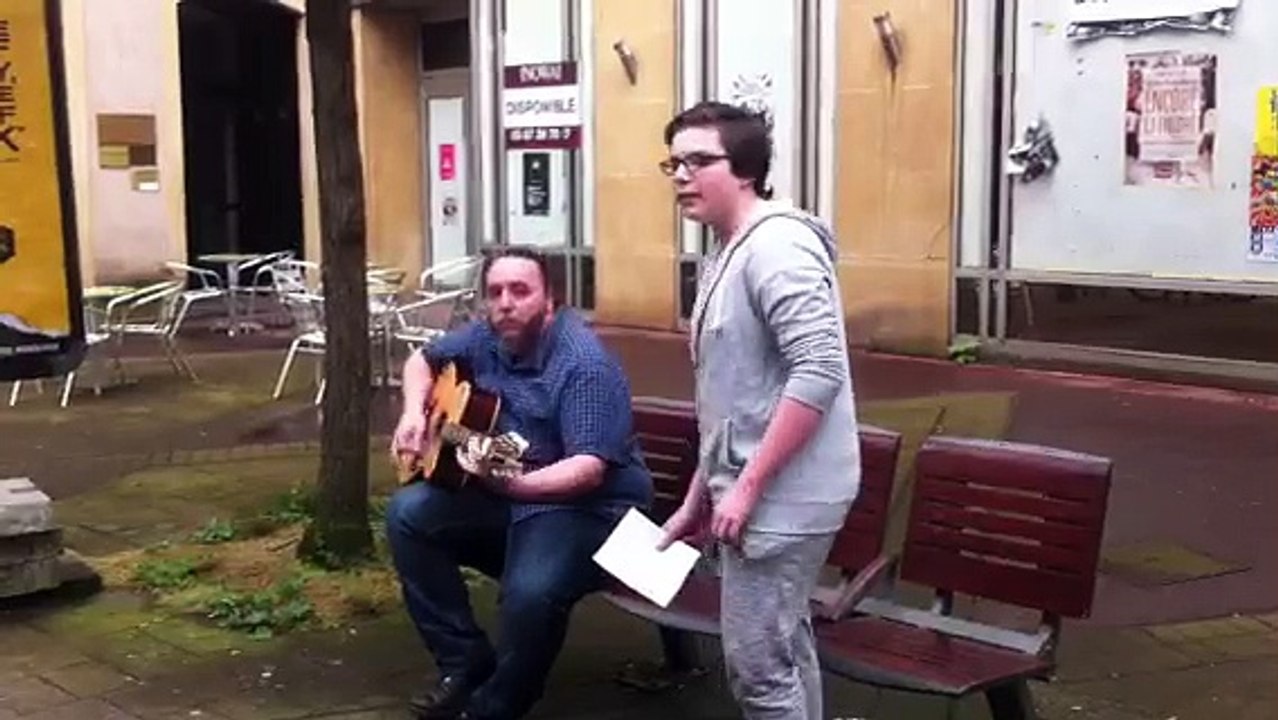 Un duo amateur à la fête de la musique de Metz