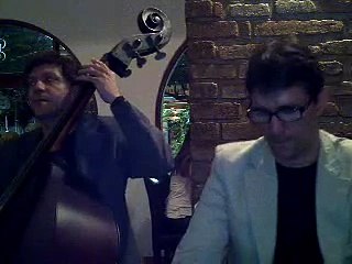 2012 07 28 Trouble por Eduardo Farias e Nando Barreto