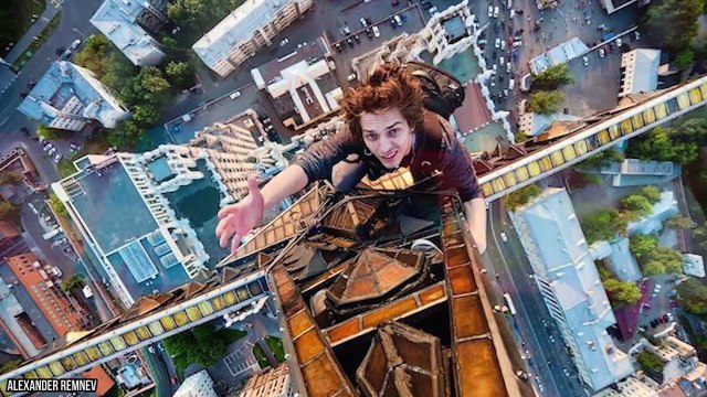 Brave or Stupid? Russian Teen Daredevils