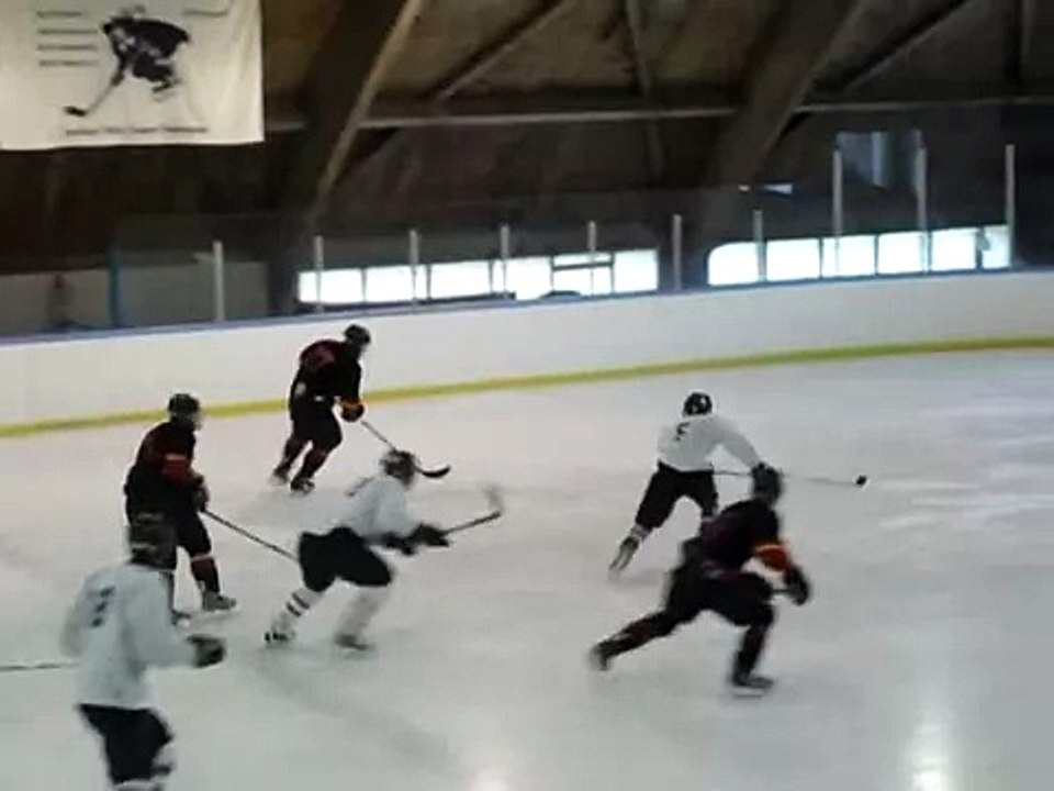 NY Junior Aviators vs. Bedford Bears at Harvey School Rink, 10/24/10