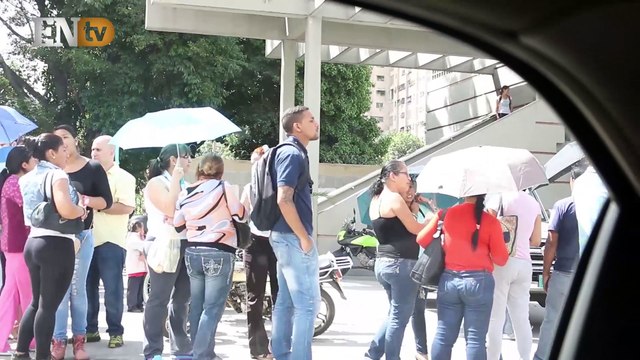 Entre colectivos y canciones chavistas transcurrió segundo día de validación en San Agustín y Macarao