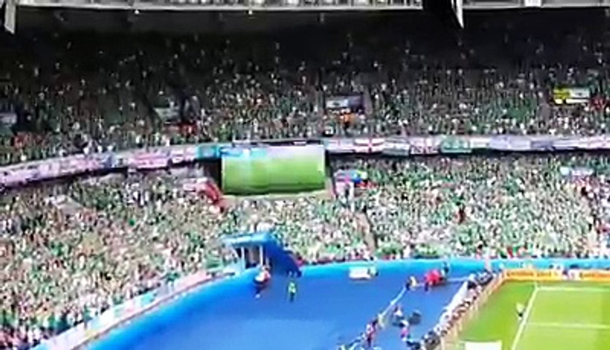 Un vrai régal ces supporters nord-irlandais dans un stade
