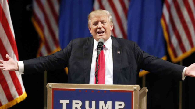 Seth Meyers Bans Trump from Late Night