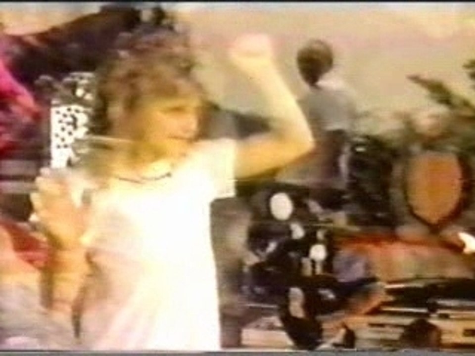 Nika Costa - On My Own (original videoclip)