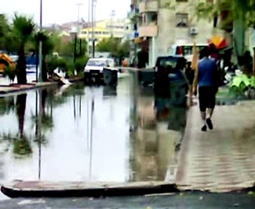 Karamurselnettv - Karamürseli Sel Bastı1 - 27 08 2007