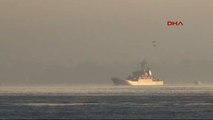Rus Savaş Gemisi Boğaz'dan Geçti