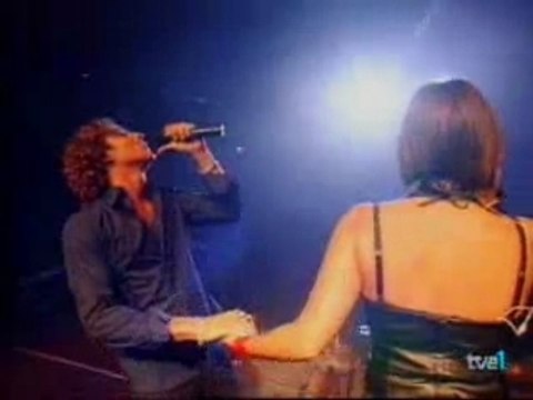 David Bisbal y Chenoa - Escondidos