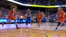 Skylar Diggins lâche une passe somptueuse