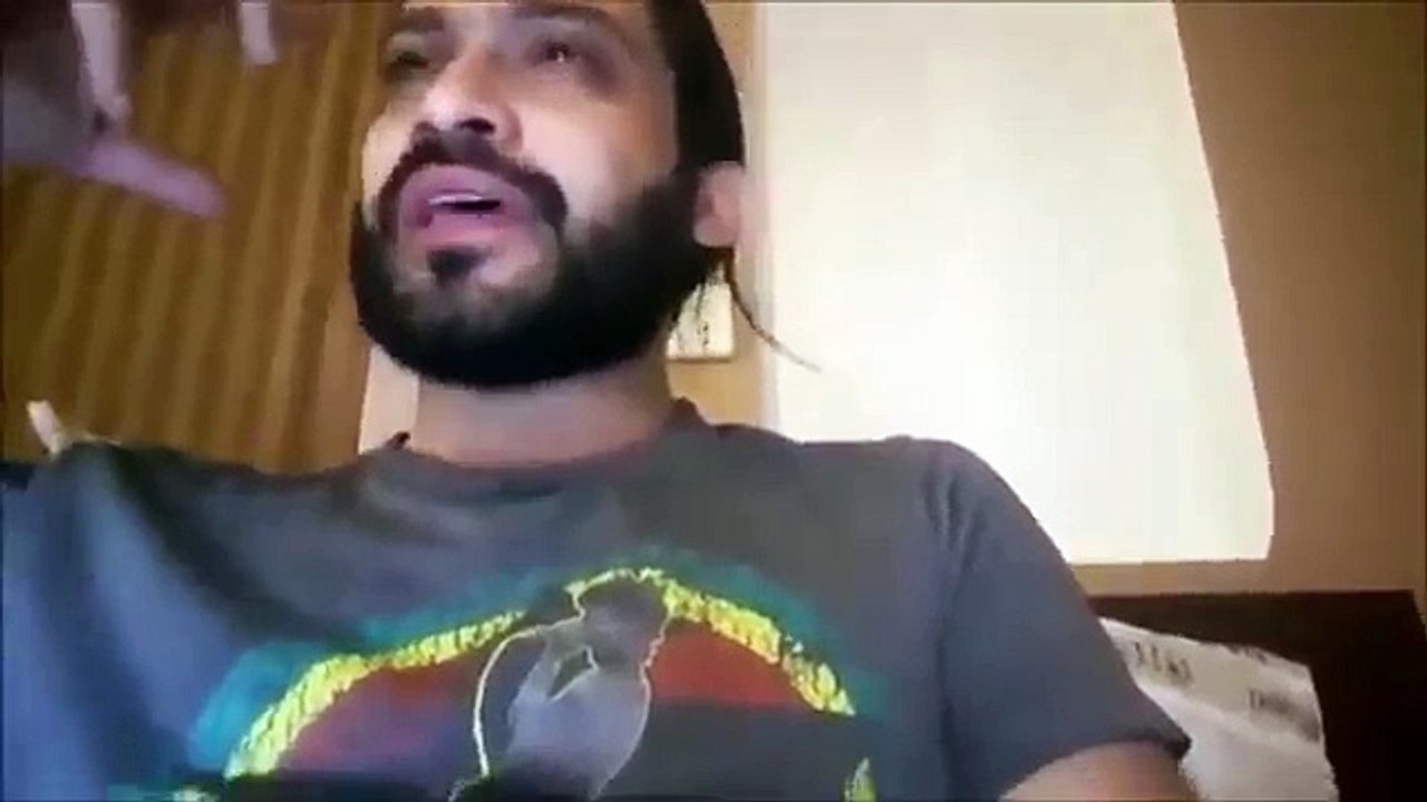 How Waqar Zaka Bashing On Hamza Ali Abbasi part 2