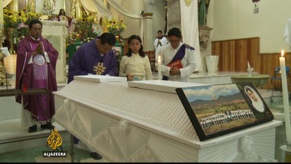 Mexico buries victims of deadly teachers strike