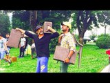 Akshay Kumar Lifts Props On SINGH IS BLING Set