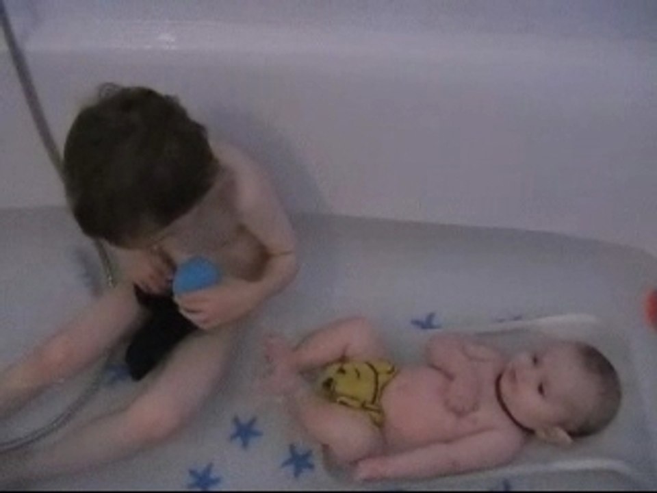 Enzo et ugo au bain