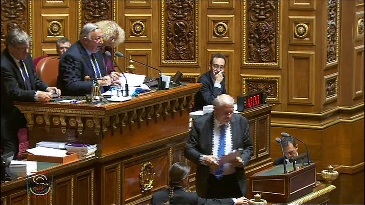 Loi Travail : " Nous devons combler le fossé entre l'éducation nationale et le monde de l'entreprise ! "