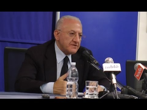 Campania - Incentivi per assunzioni, De Luca annuncia 1,5 miliardi di investimenti (21.06.16)