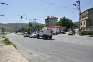 Tatvan'da saldırı... Olay yerinden ilk görüntüler