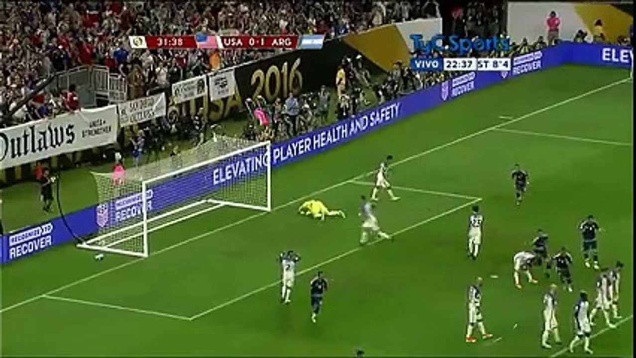 messi_freekick