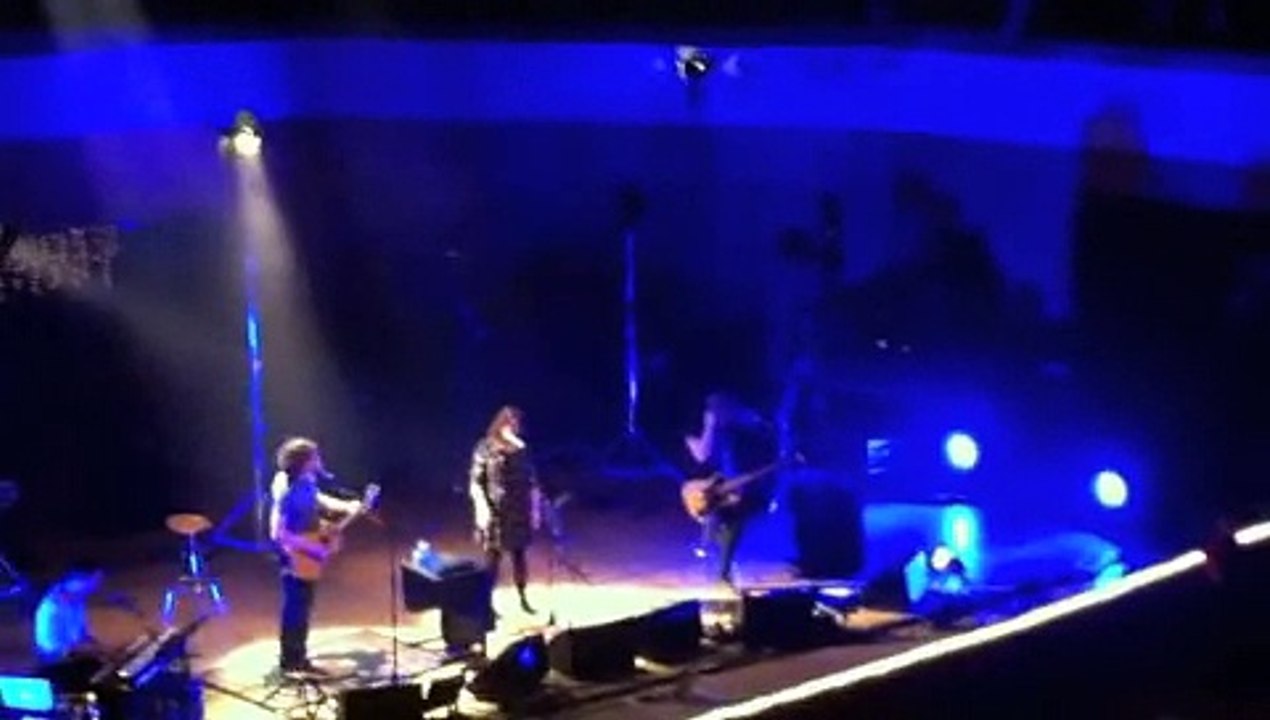 Snow Patrol set the fire to the third bar Belfast Waterfront December 23 2012