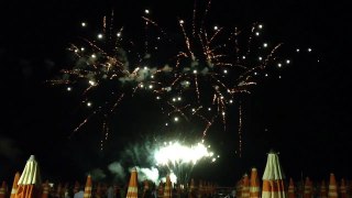 Ferragosto 2012 Rimini: fuochi d'artificio bagno 25 II